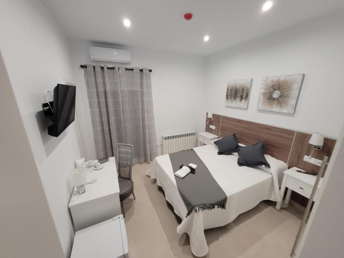 Herrera del Duque Casa Rural "Laplaza23" מראה חיצוני תמונה
