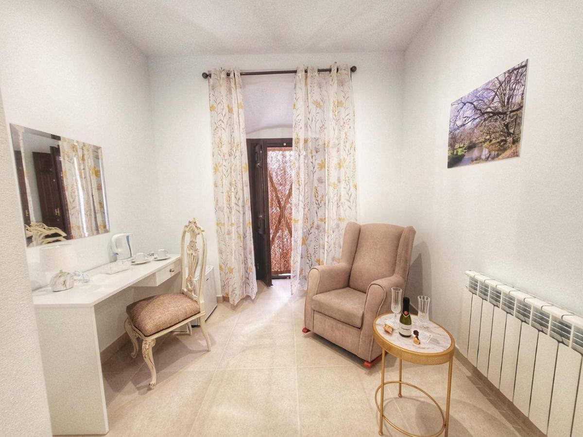 Herrera del Duque Casa Rural "Laplaza23" מראה חיצוני תמונה
